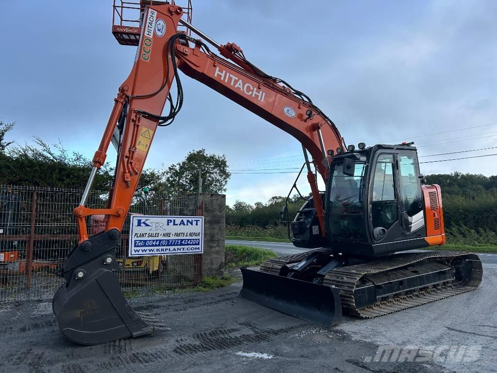 Hitachi ZX 135 US-6 Koparki gąsienicowe