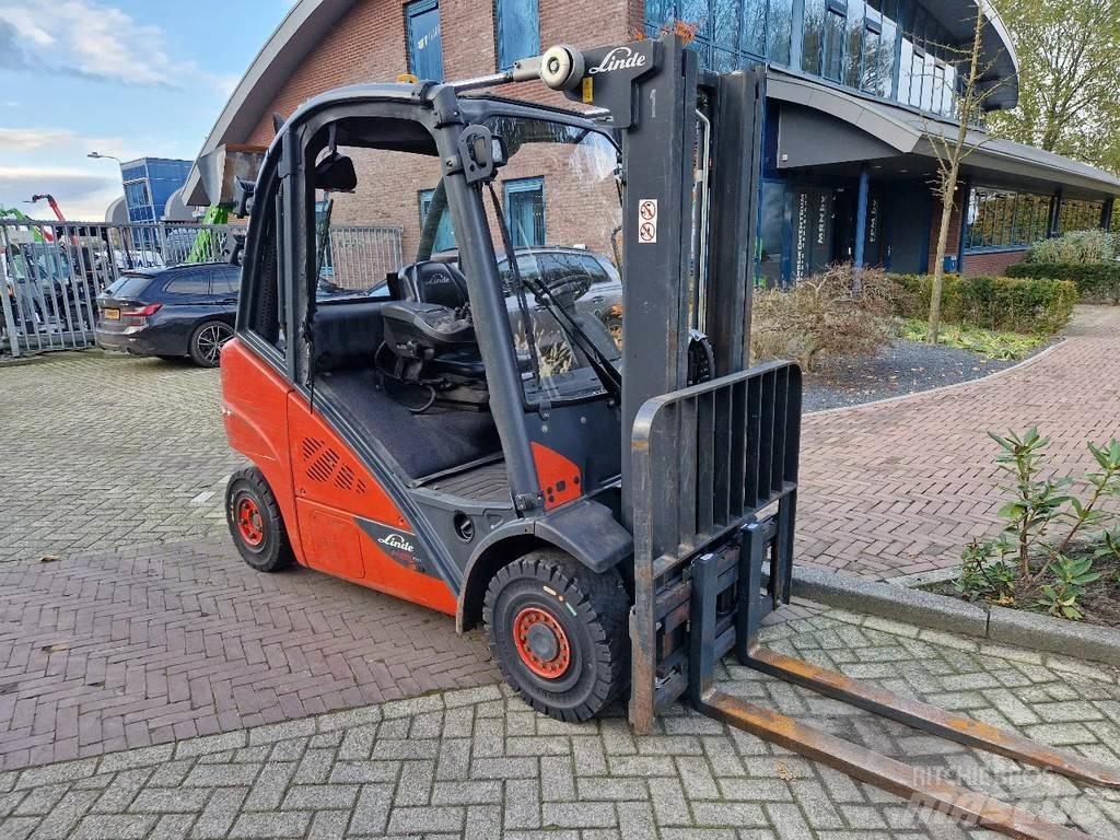 Linde H25D-02 Wózki Diesla