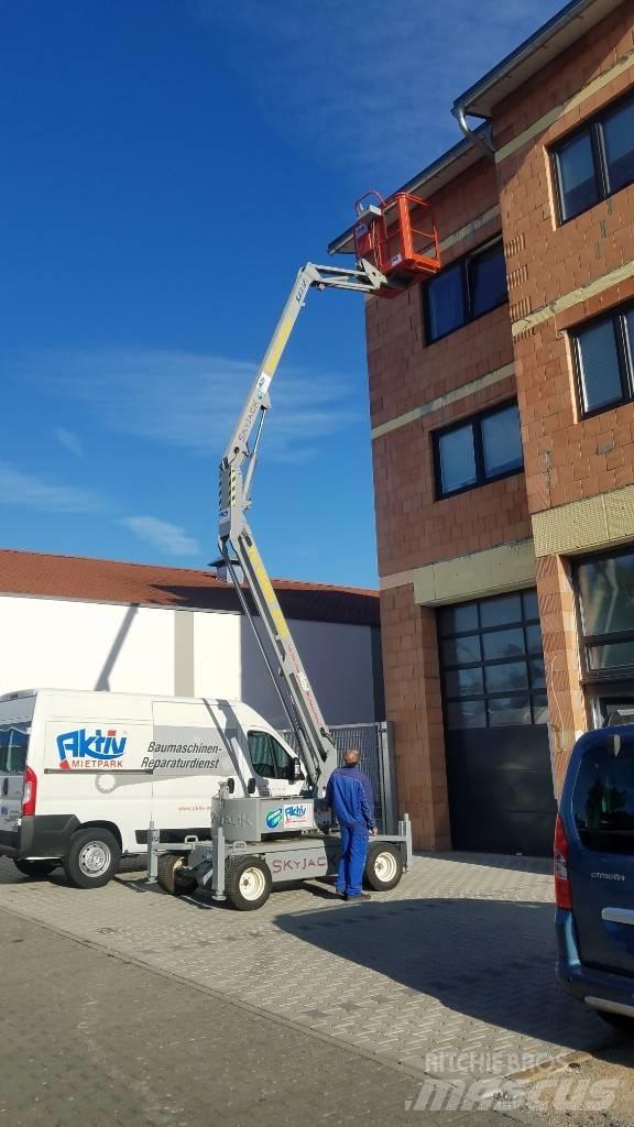 SkyJack SJKB 12 Podnośniki przegubowe