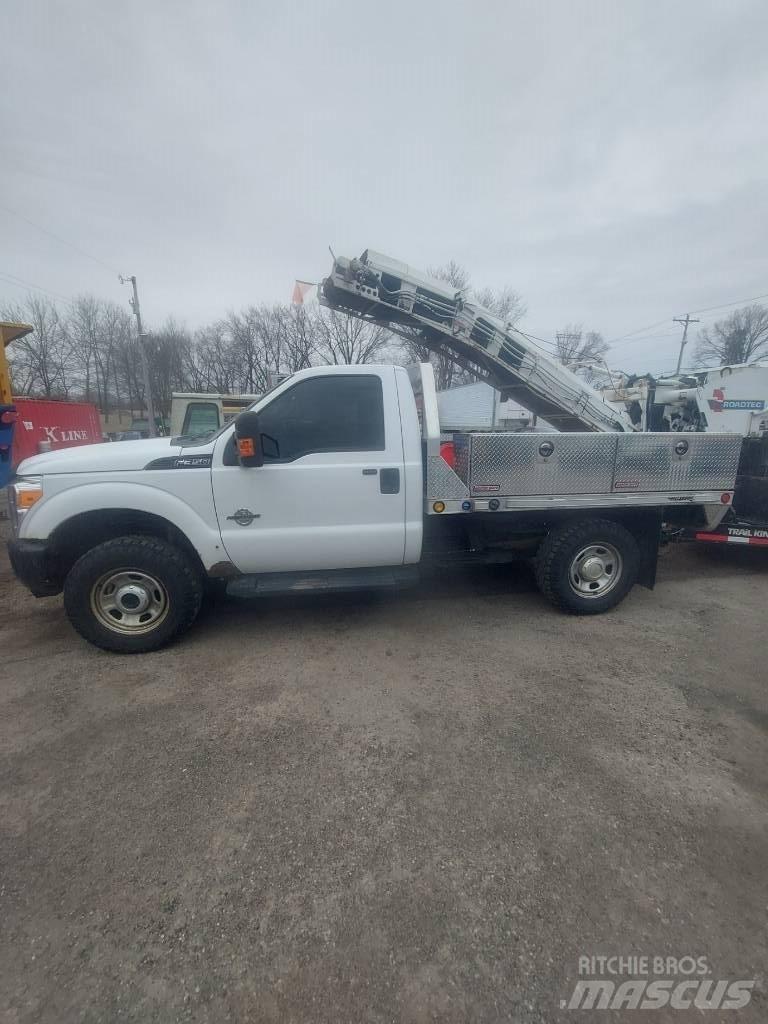 Ford F350 Inne