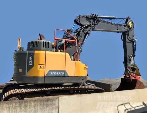 Volvo ECR 235 E Koparki gąsienicowe