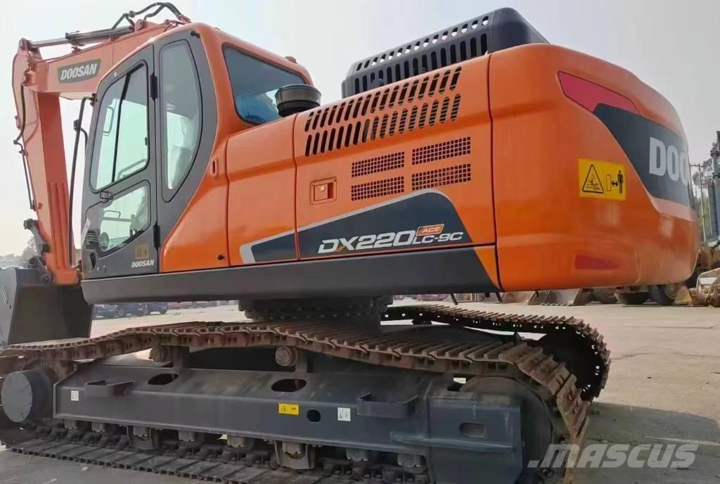 Doosan DX 220 Koparki gąsienicowe