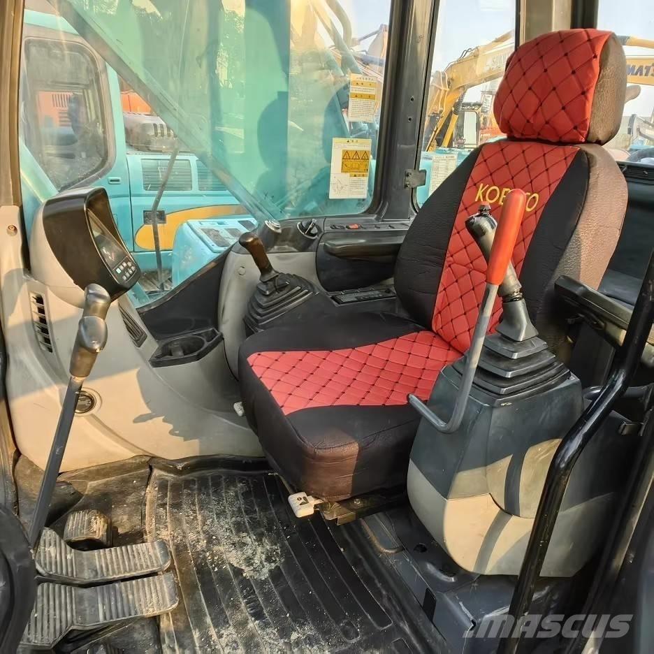 Kobelco SK 200 Koparki gąsienicowe