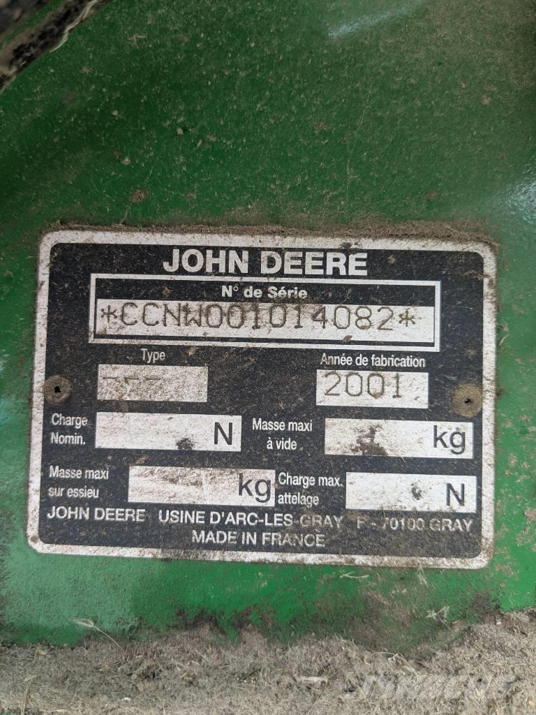 John Deere 575 Prasy zwijające