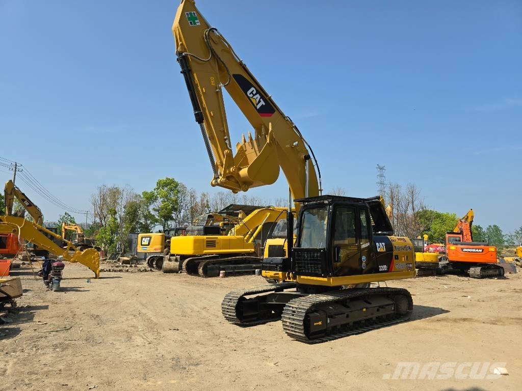 CAT 320 D 2 Midikoparki  7t - 12t