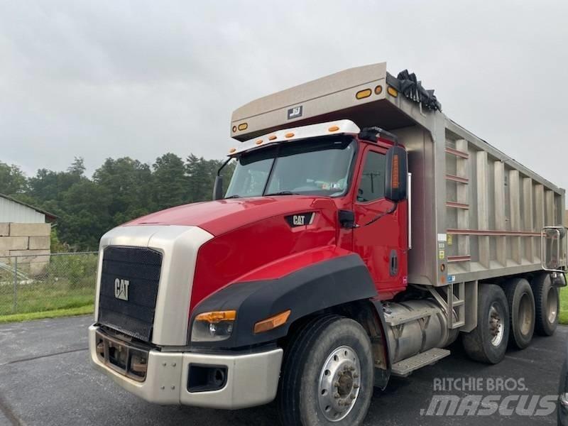 CAT CT 660 Wywrotki