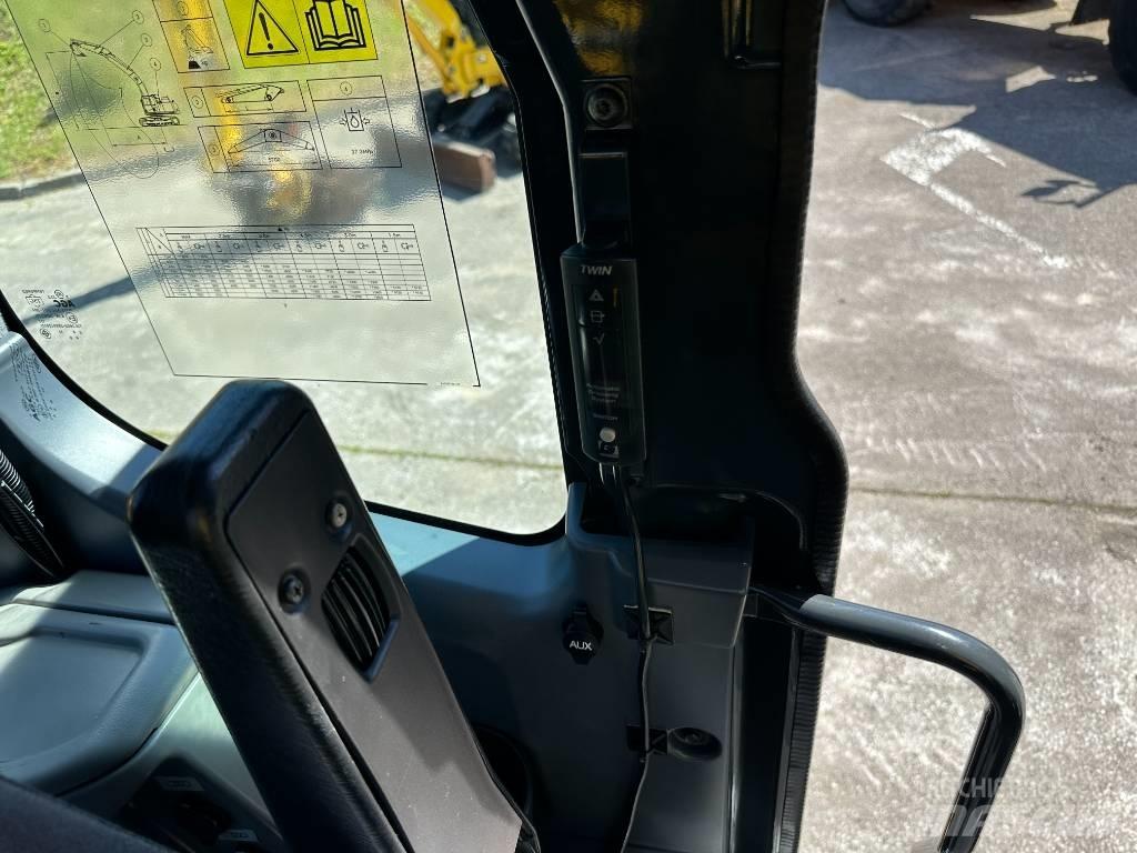 Komatsu PC210LCi-11 Koparki gąsienicowe