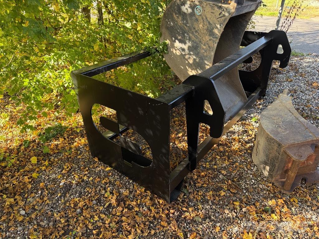 Takeuchi TB 260 Koparki gąsienicowe