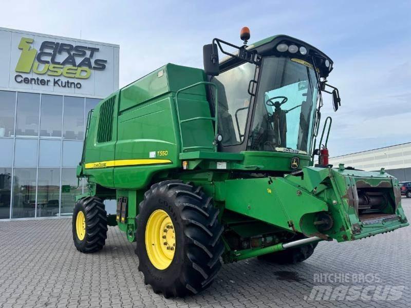 John Deere T 550 Kombajny zbożowe