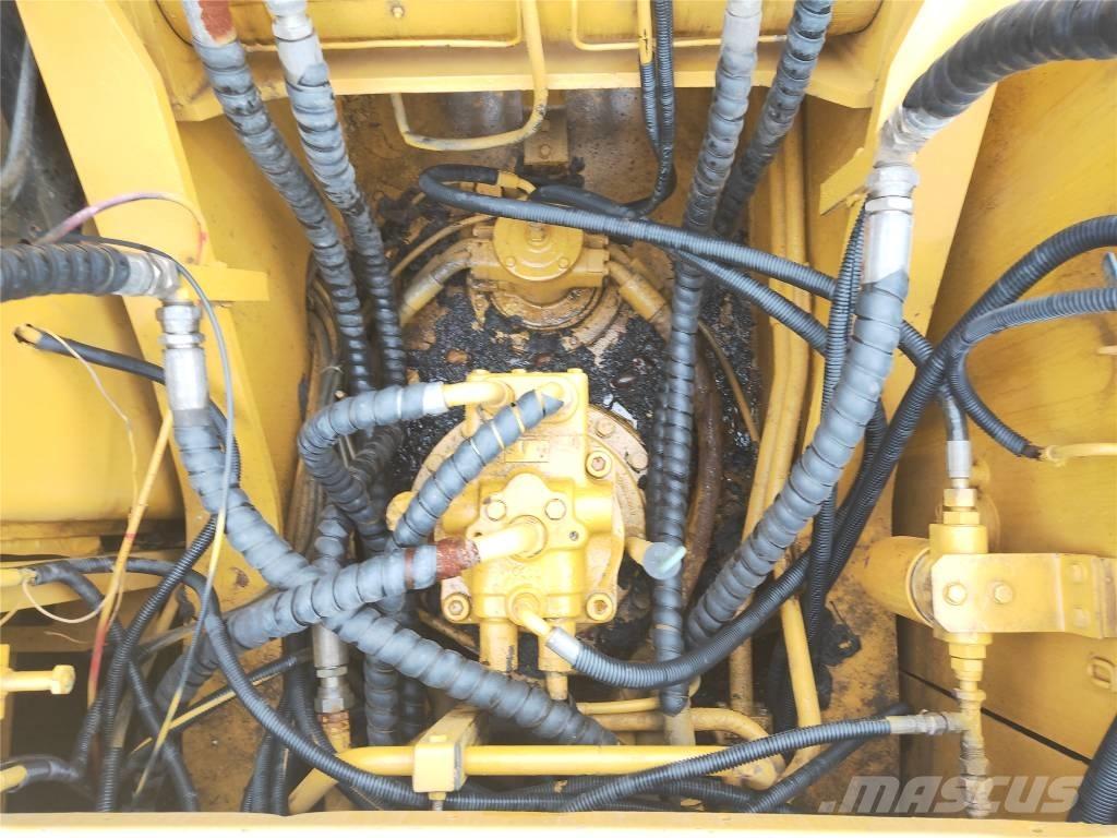 CAT 320B Koparki gąsienicowe
