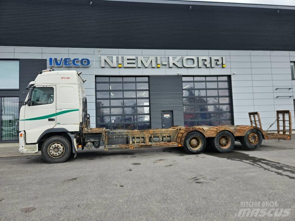 Volvo FH12 8x4 Samochody do przewozu maszyn leśnych