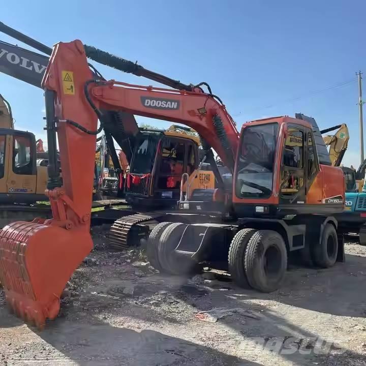 Doosan DX150W Koparki kołowe