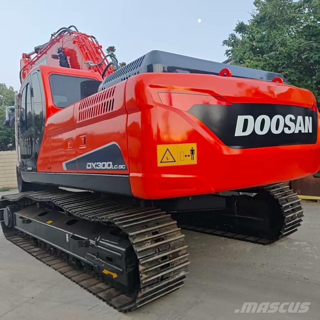 Doosan DX 300 LC Koparki gąsienicowe