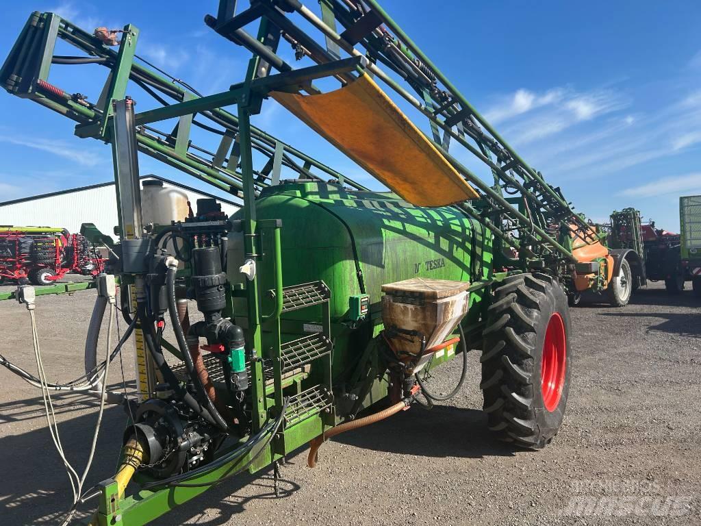 Moteska M2500 Opryskiwacze zaczepiane