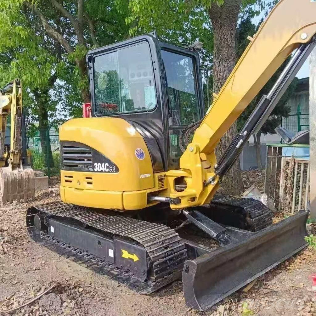 CAT 304 CR Minikoparki