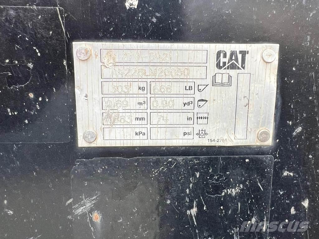 CAT 226D Ładowarki burtowe