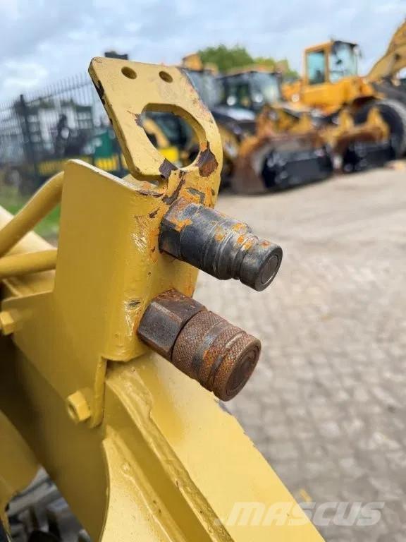 CAT 216B Turbo Ładowarki burtowe