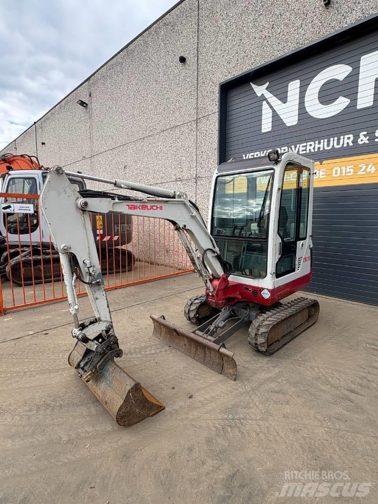 Takeuchi TB016 Minikoparki