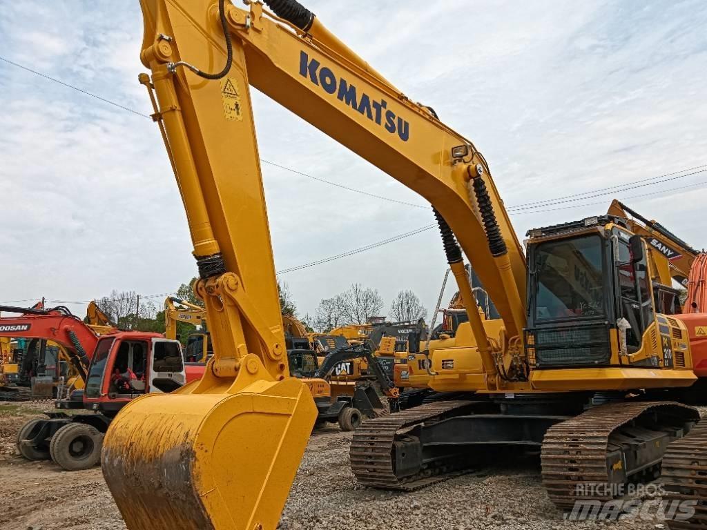 Komatsu PC 210LC Koparki gąsienicowe
