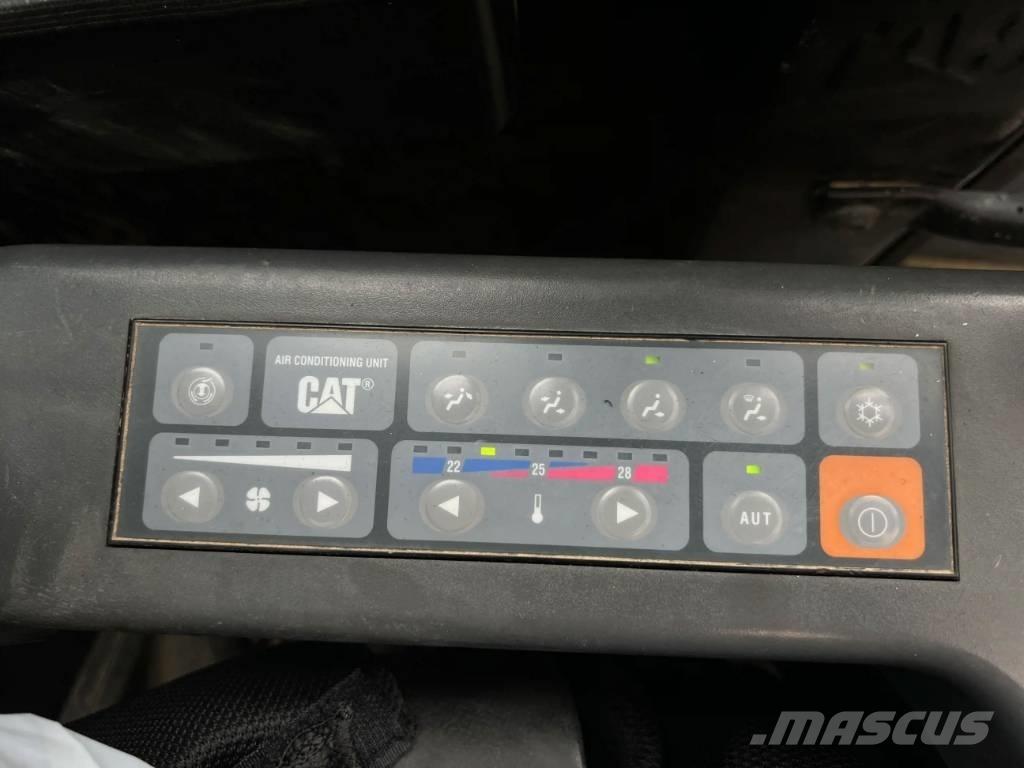 CAT 321D LCR Koparki gąsienicowe