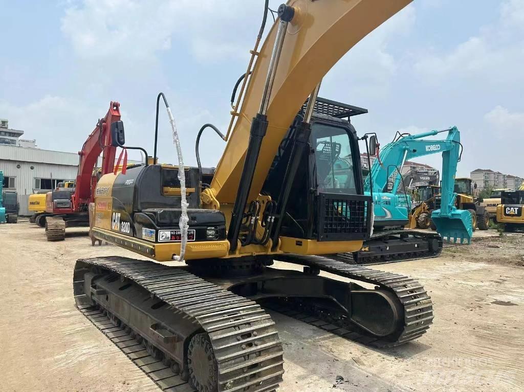 CAT 320 D Koparki gąsienicowe