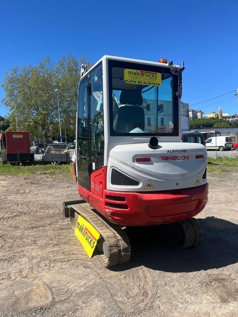 Takeuchi TB230 Minikoparki