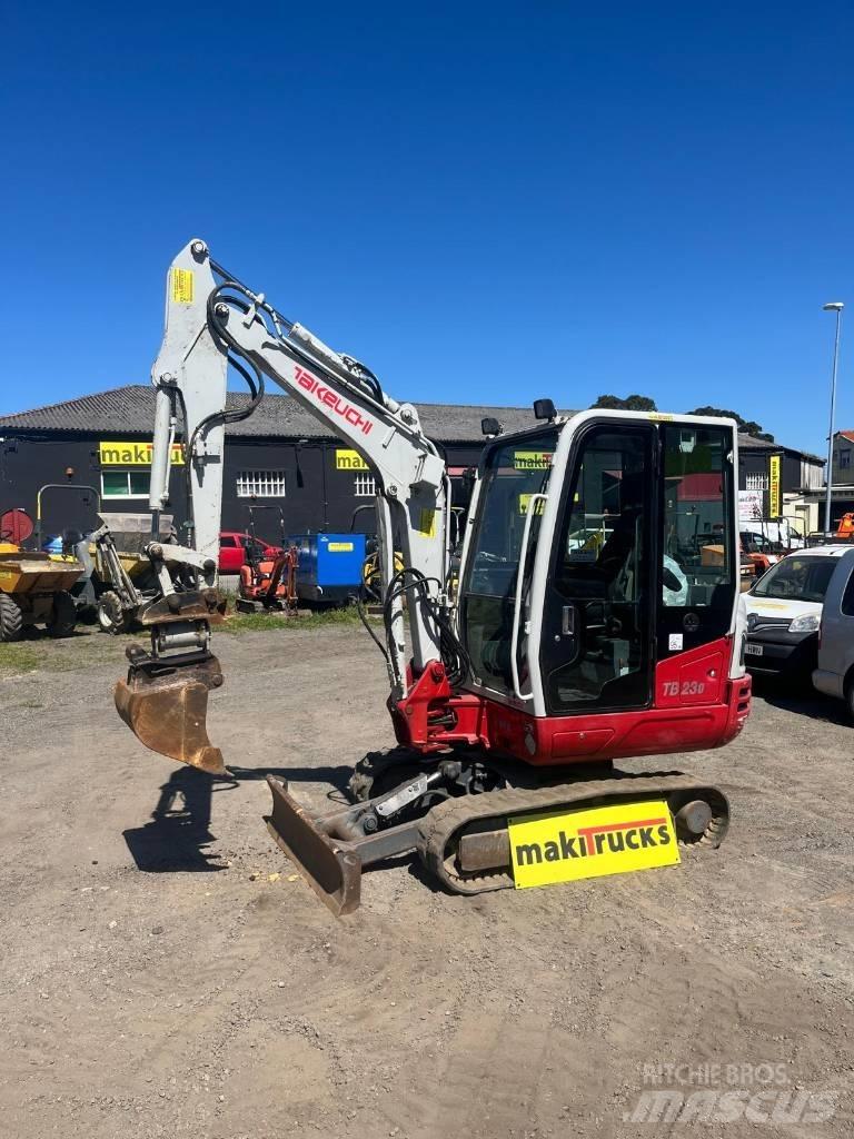 Takeuchi TB230 Minikoparki