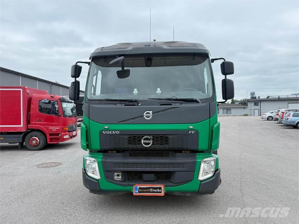 Volvo FE320 6x2*4 Hakowce