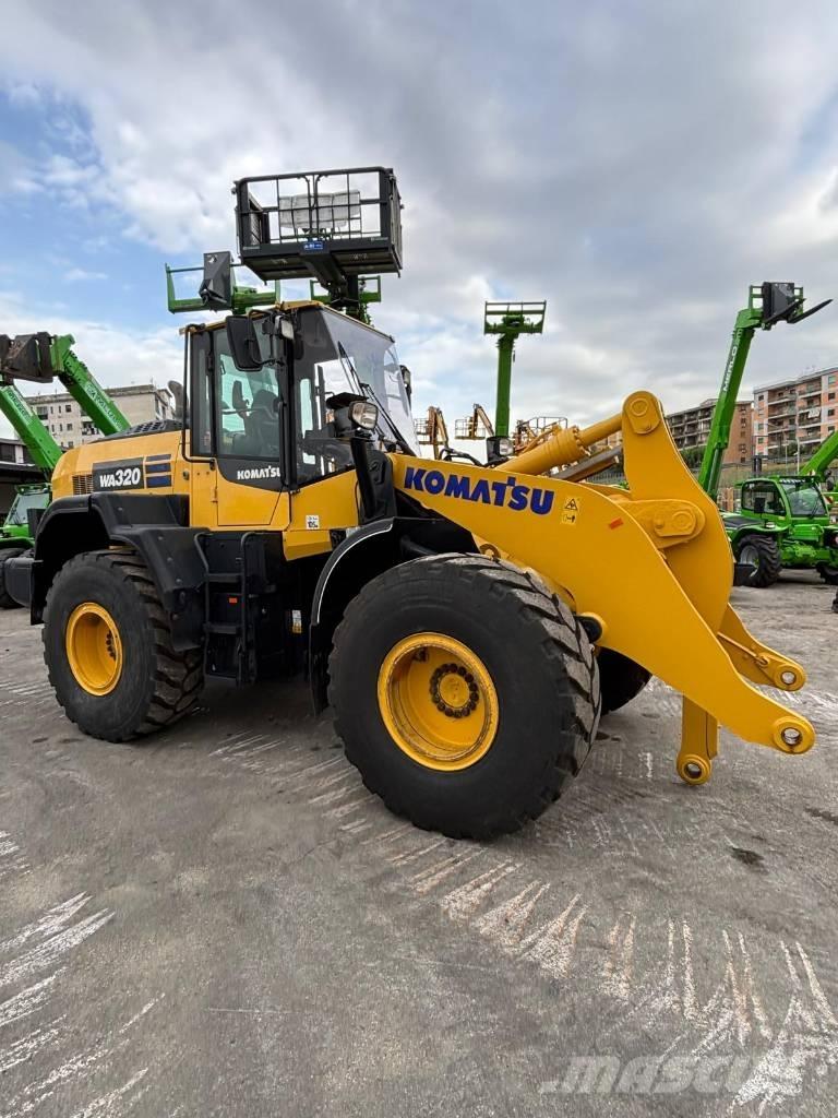 Komatsu WA 320-8 Ładowarki kołowe