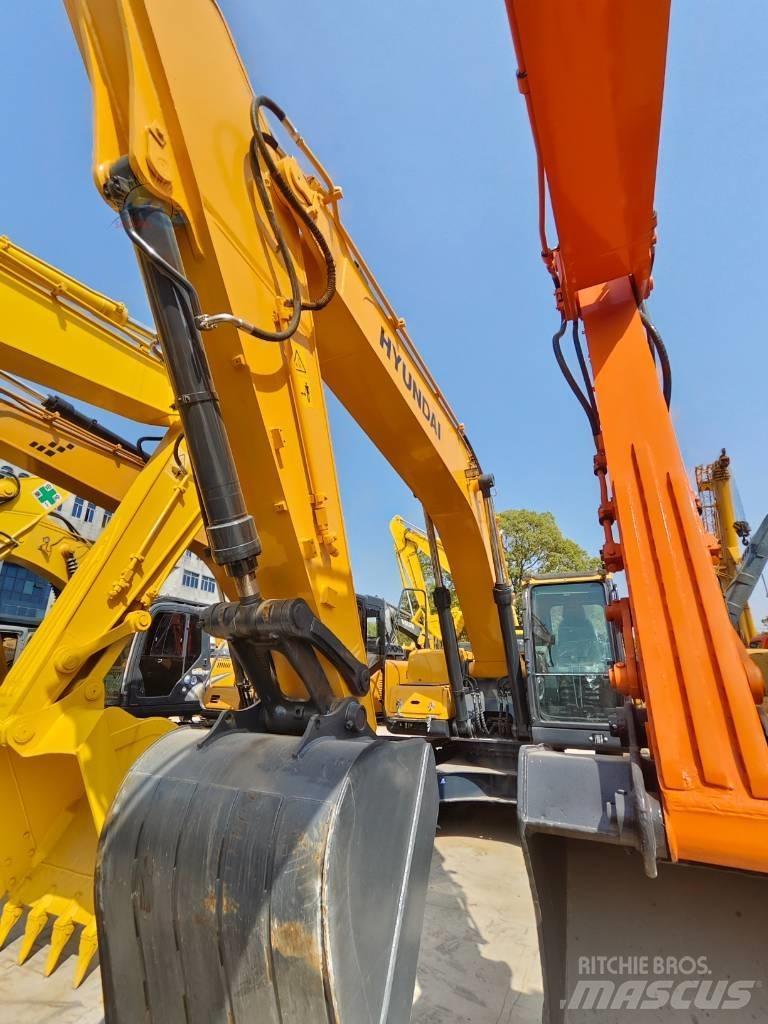Hyundai R220LC-9S Koparki gąsienicowe