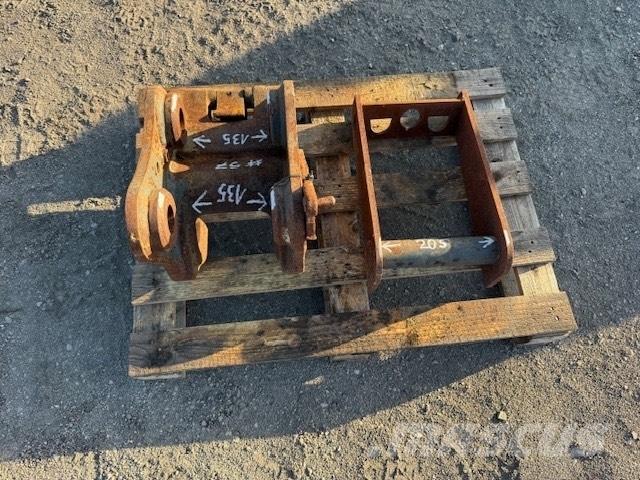 JCB QUICK COUPLERS Szybkozłącza