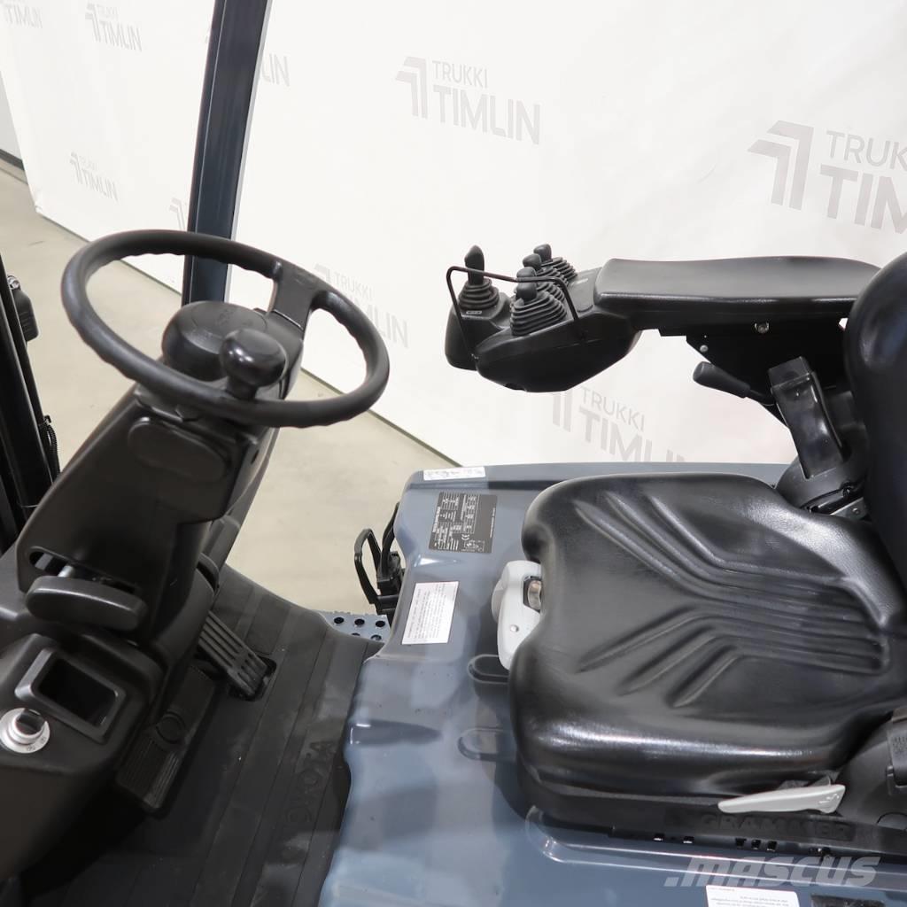 Toyota 8FBE20T Wózki elektryczne