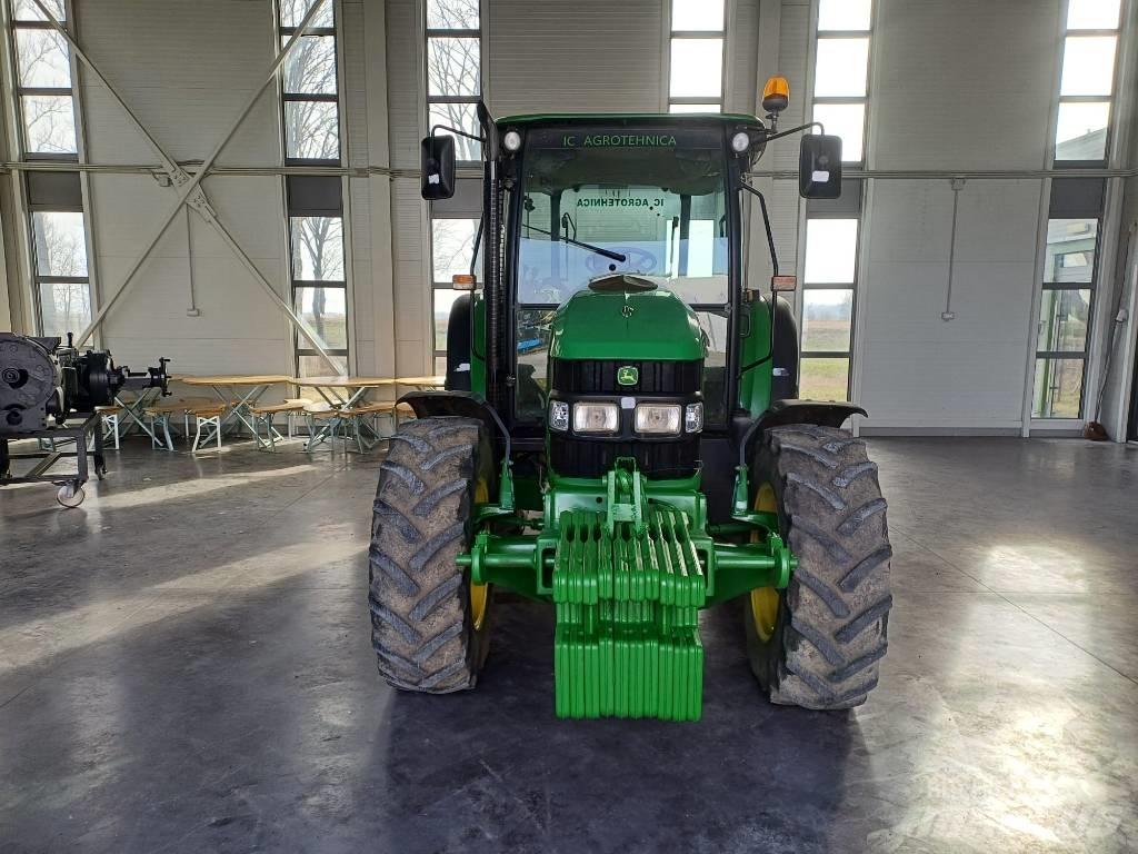 John Deere 5100 R Ciągniki rolnicze