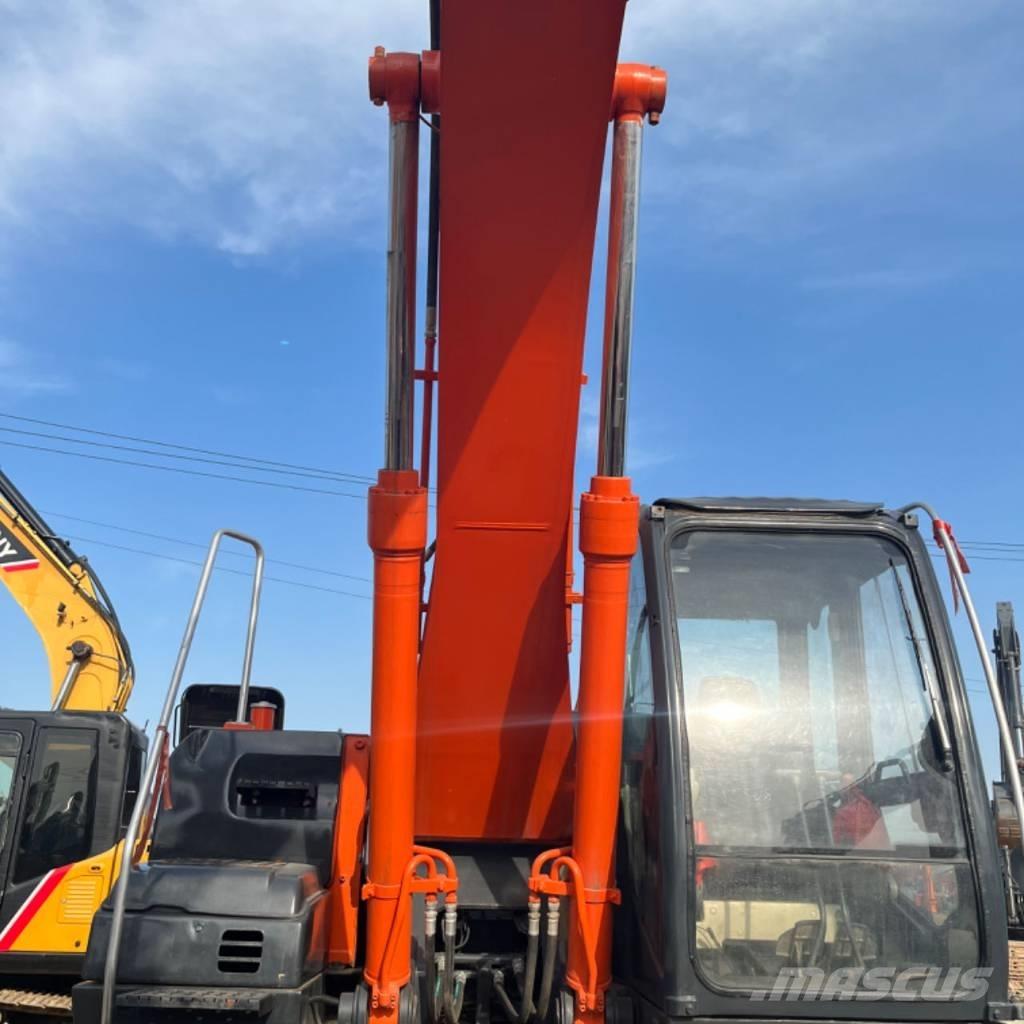 Hitachi ZX 240 Koparki gąsienicowe