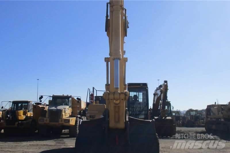 Komatsu PC450LC Minikoparki