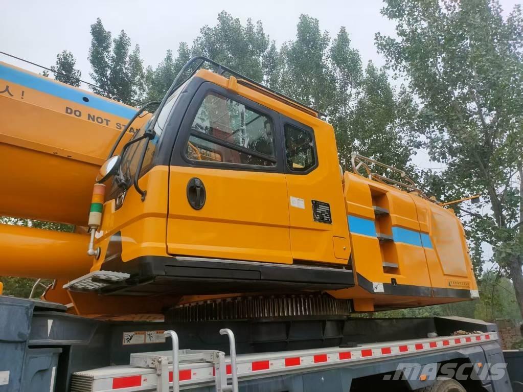 XCMG XCT130 Żurawie szosowo-terenowe