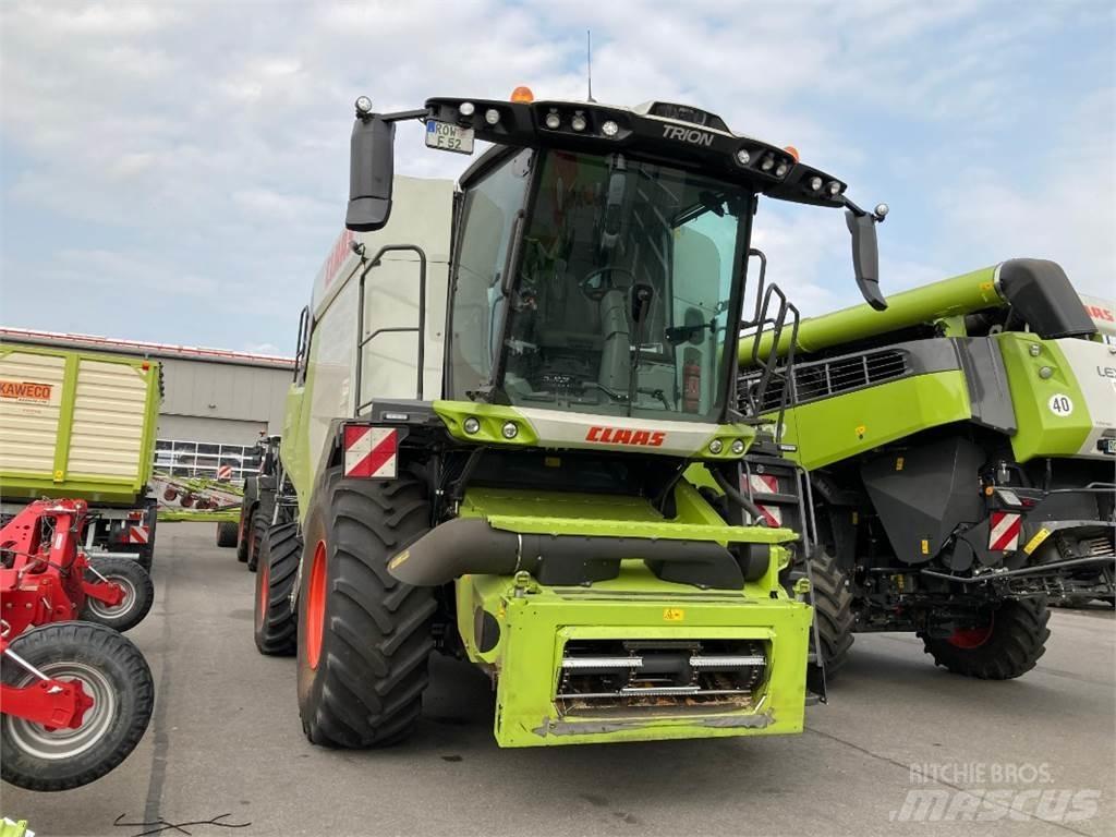 CLAAS Trion 520 Kombajny zbożowe
