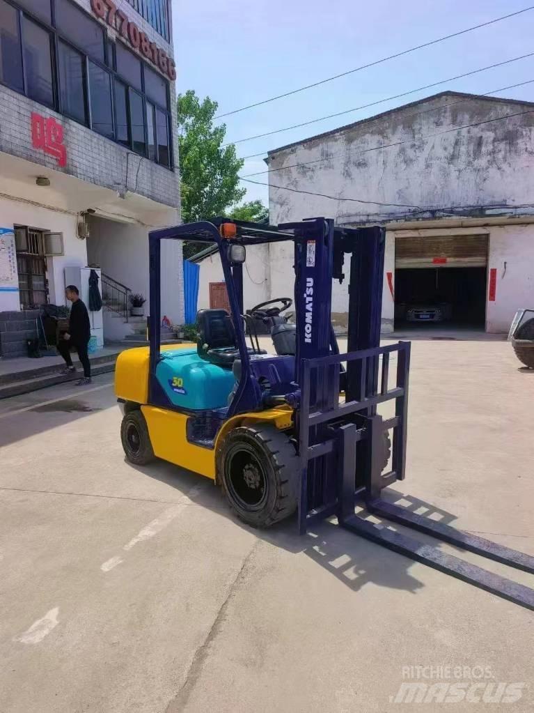 Komatsu FD 30 Wózki Diesla