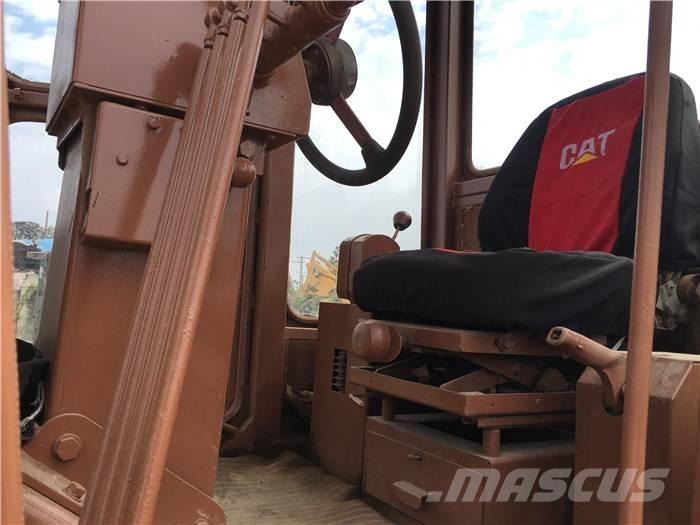 CAT 140 H Równiarki