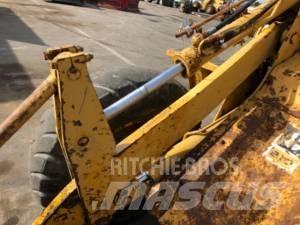 CAT 910 Ładowarki kołowe