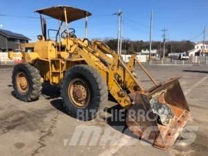 CAT 910 Ładowarki kołowe