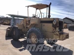 CAT 910 Ładowarki kołowe