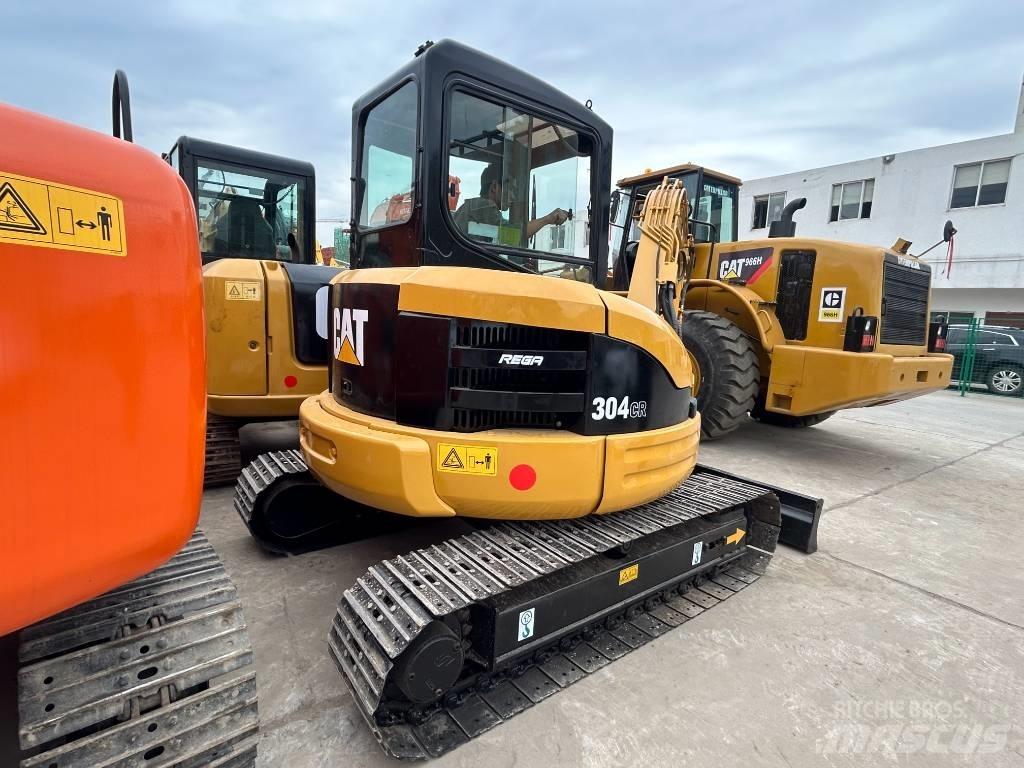 CAT 304 Koparki gąsienicowe