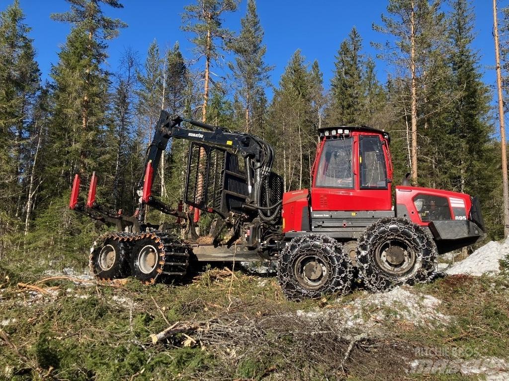 Komatsu 895 Forwardery
