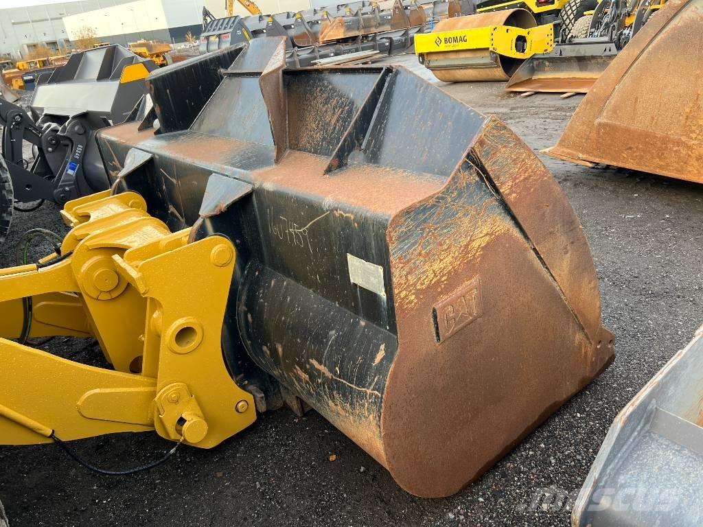 CAT 938M Ładowarki kołowe