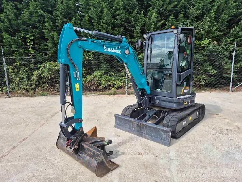 Sunward SWE 25 UF Minikoparki