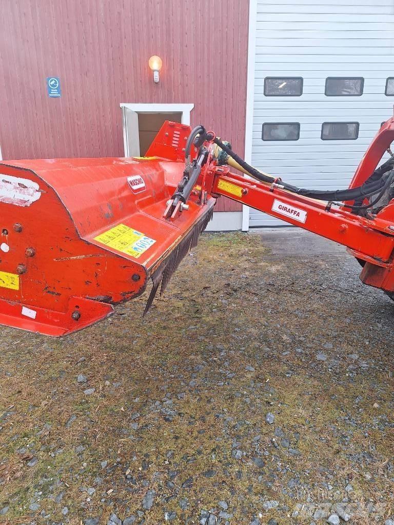 Maschio Giraffa 210 Kosiarki łąkowe i wykaszarki