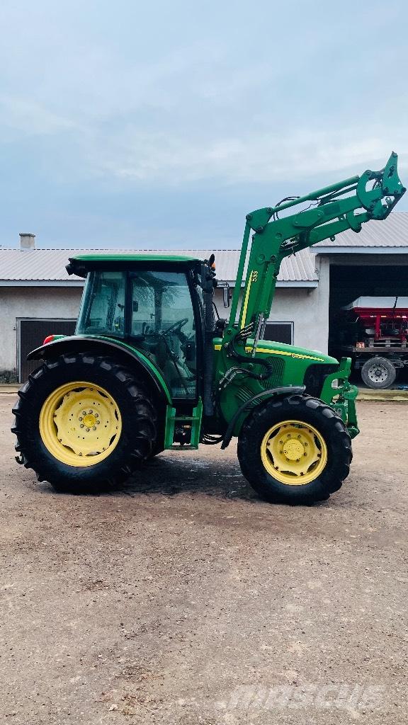 John Deere 5820 Ciągniki rolnicze