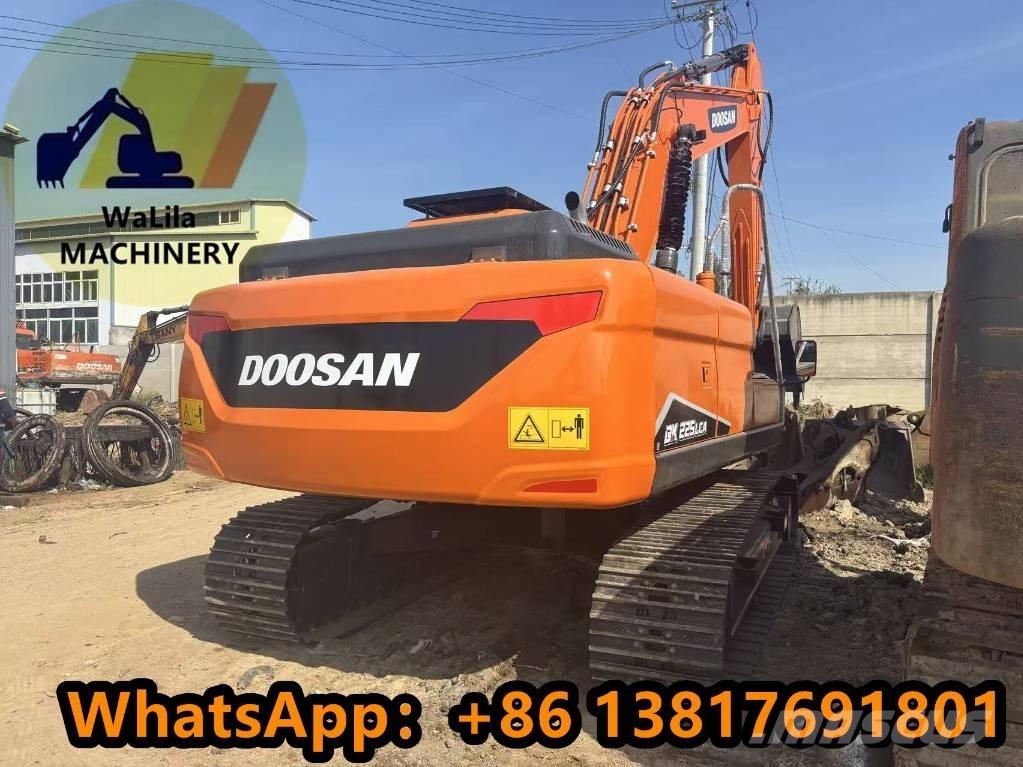 Doosan DX 225 LCA Koparki gąsienicowe