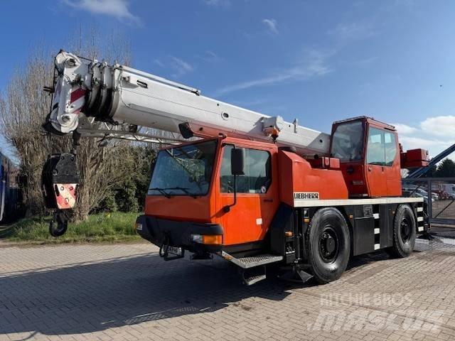 Liebherr LTM 1030-2 Żurawie szosowo-terenowe